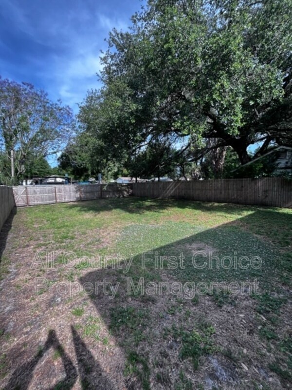 Foto del edificio - 1927 47th St S