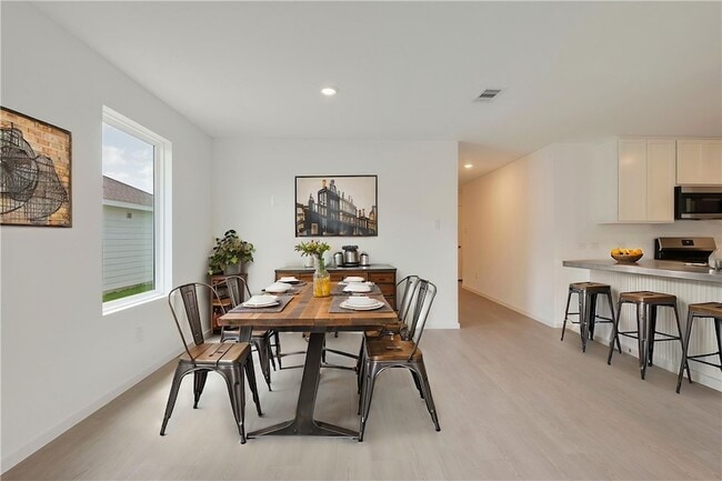 Building Photo - 5433 Bear Run