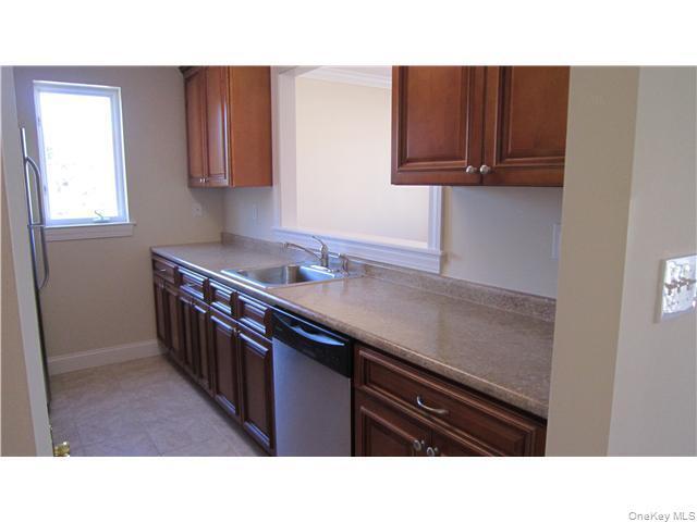 Building Photo - 402 Tondo Cir