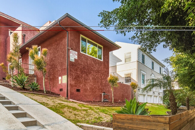 Foto del edificio - 1319 S Mansfield Ave