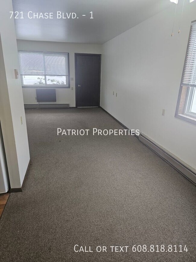 Foto del edificio - 1 bedroom/ 1 bath apartment in Sun Prairie...