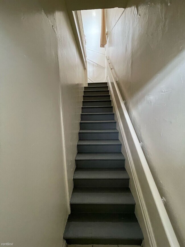Building Photo - 4 br, 2 bath Duplex - 2519 Martin Luther K...