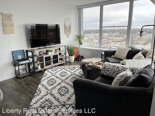 Building Photo - 1 br, 1 bath House - 718 South 7th St Unit...