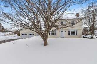 Building Photo - 20 Lovell St