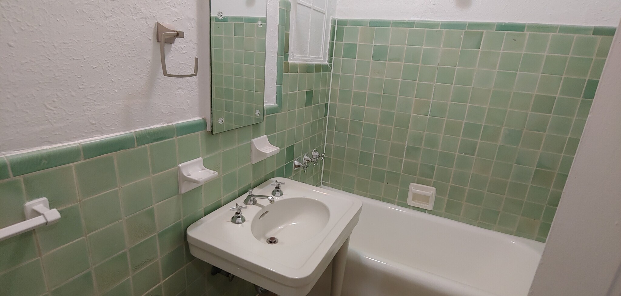 Hampton House – photo 5