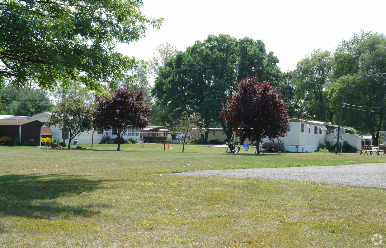 Primary Photo - Meadow Brook Park