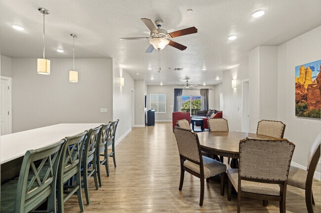 Foto del edificio - 1111 Gap Canyon Pkwy