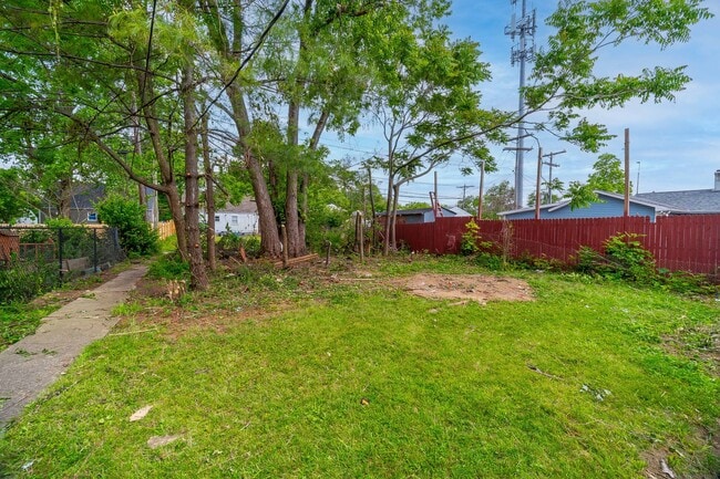 Foto del edificio - 2204 Howey Rd