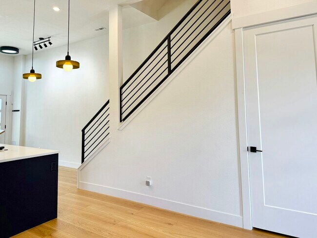 Foto del edificio - 3927 Cook St