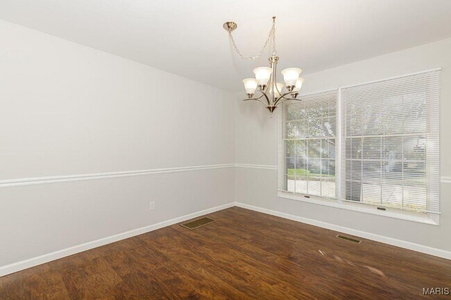 Foto del edificio - 1836 Rockmoor Dr