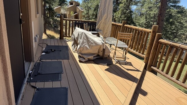 Photo - 24728 Foothills Dr N House