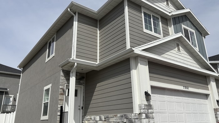 Foto principal - 7261 N Silver Spring Way