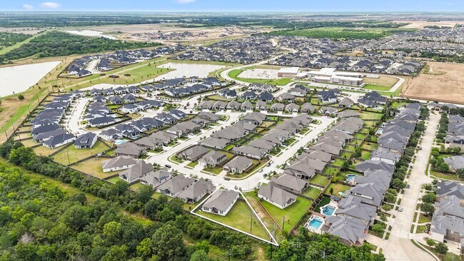 Building Photo - 7403 Hanover Ln