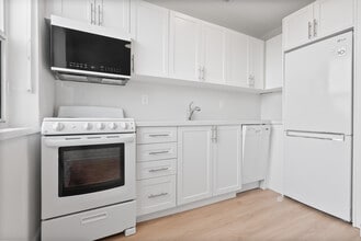 Building Photo - 1017 Woodbine