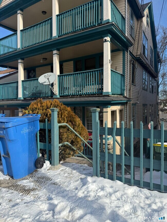 Foto del edificio - 158 Alder St