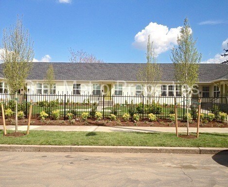 Foto principal - 6500 N Mississippi Ave
