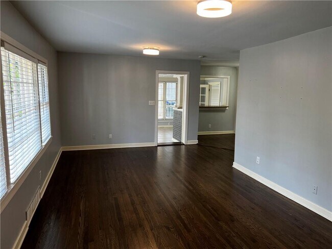 Building Photo - 3490 Sexton Woods Dr