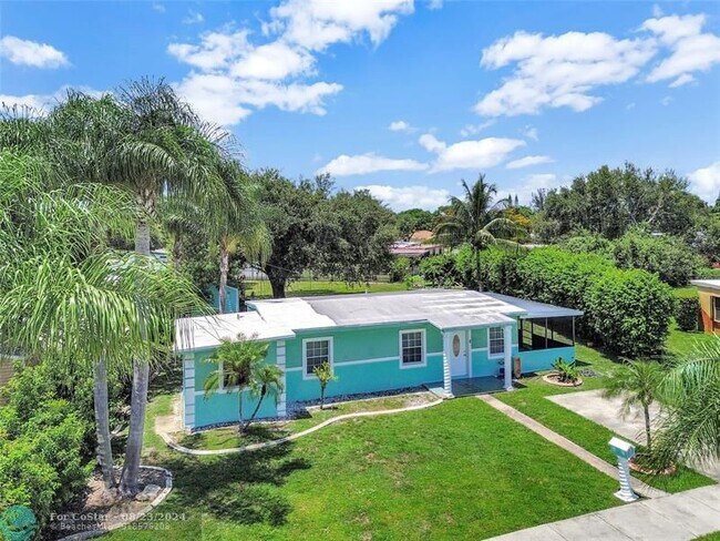 Building Photo - 15710 NW 19th Ave