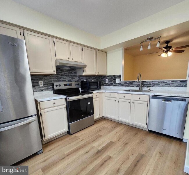 Foto del edificio - 91 Grant Ln