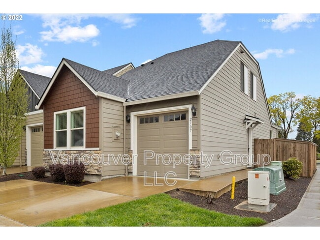 Foto del edificio - 2707 NE 131st Ct