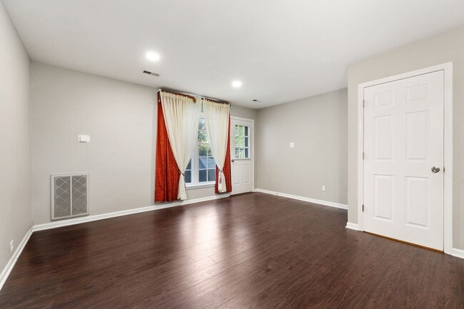 Photo - Spacious 3-Level Townhome Minutes from Dow...