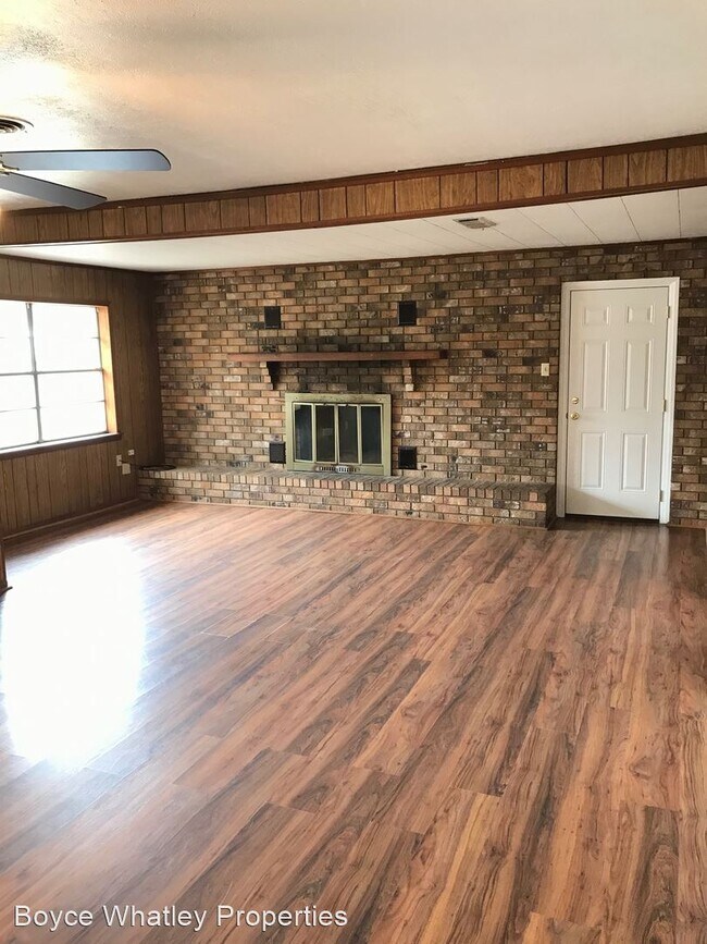 Building Photo - 3 br, 1 bath House - 408 Hummingbird Tr.