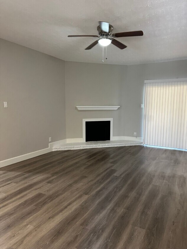 Foto principal - 9707 Richmond Ave.
