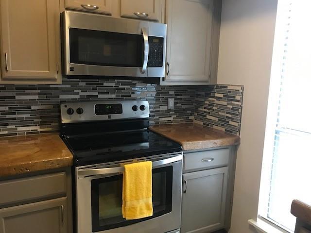 Foto del edificio - 1211 Jackson Blvd