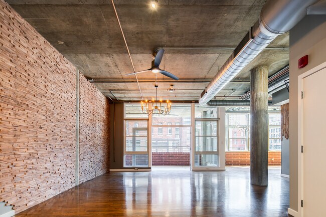 Building Photo - 1720 Wazee St