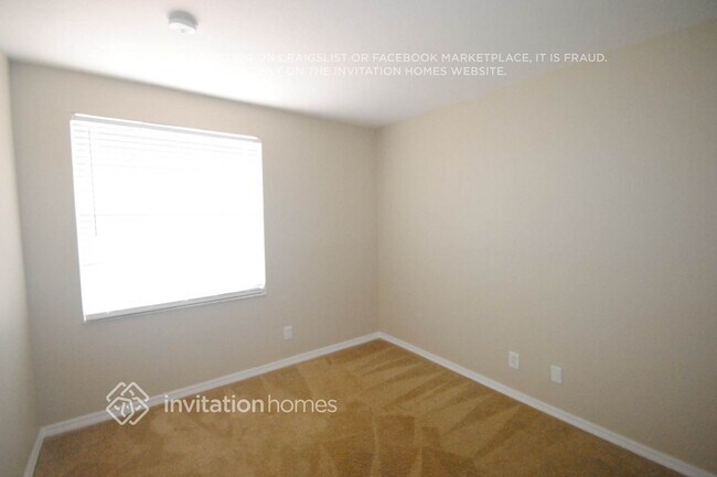 Foto del edificio - 16099 Sierra Palms Dr