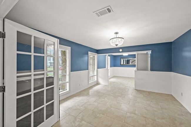 Foto del edificio - 7618 Fountaingrove Ln