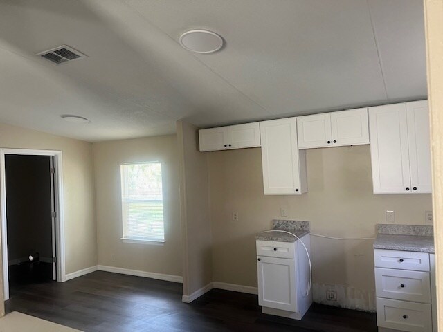 Foto del edificio - 4794 Myrtle View Dr W