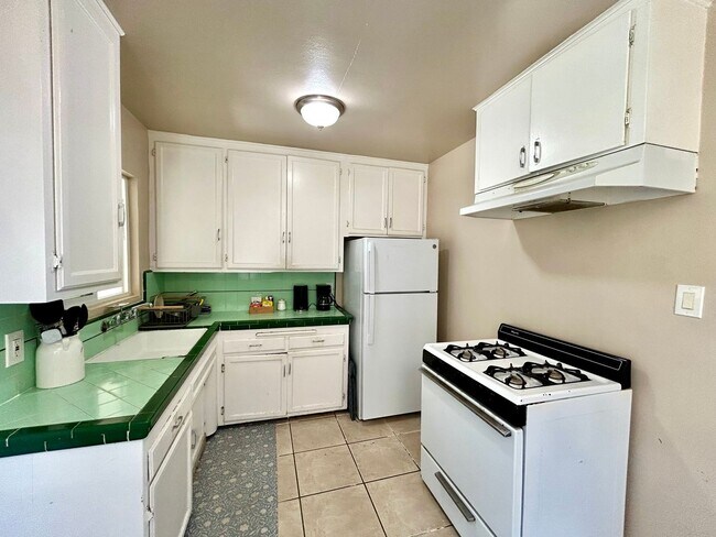 Foto del edificio - Charming 2 Bed / 1 Bath Home in Desirable Oak Park in San Diego