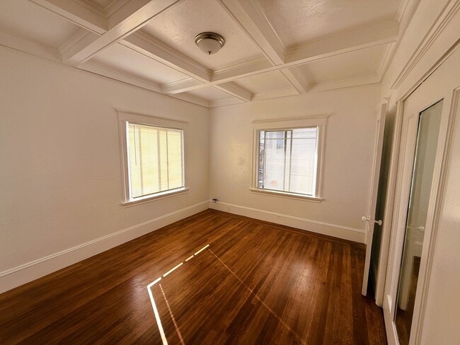 Photo - 464 41st St Apartment