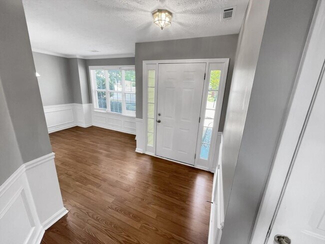 Foto del edificio - 1926 Leacroft Ct