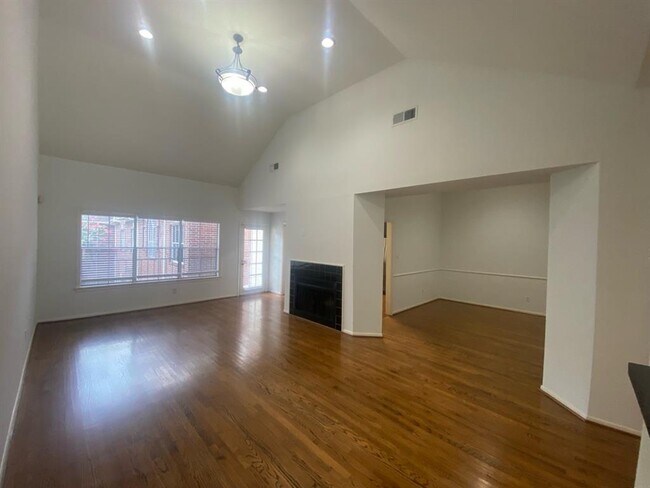 Foto del edificio - 627 Hawthorne St