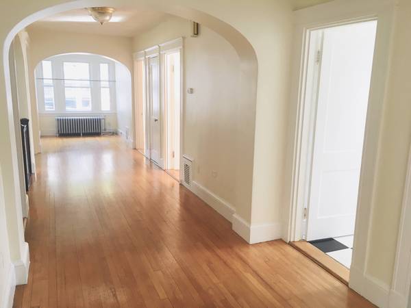grand hallway - 40 Rossmere St