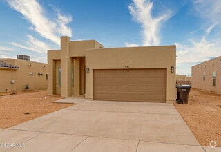 Building Photo - 941 Sandhurst Pl