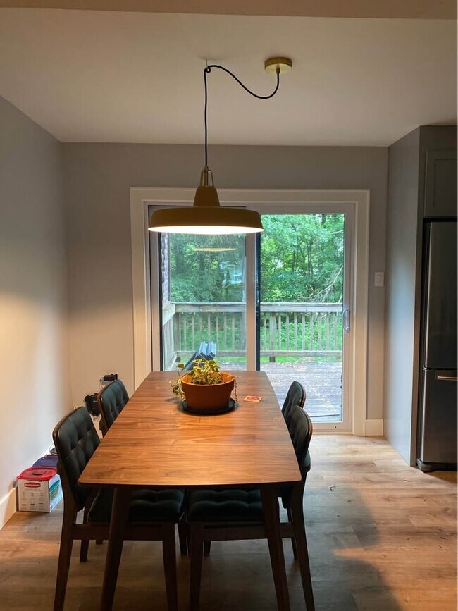 Foto del edificio - 2308 Emerald Heights Ct