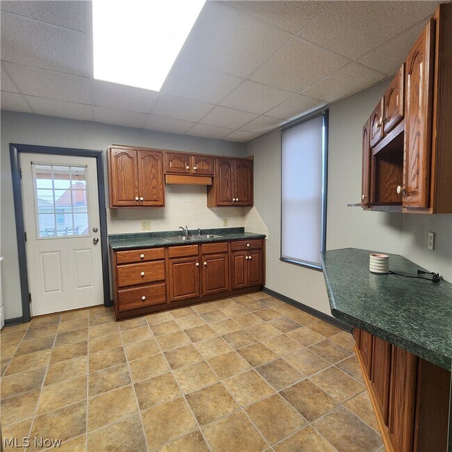 Foto del edificio - 141 Highland Ave