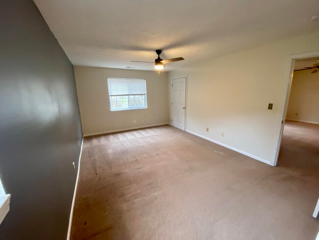 Building Photo - 175 Cave Run Dr