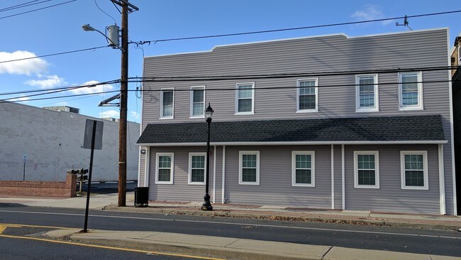 Foto del edificio - 132-21 Penn Ave