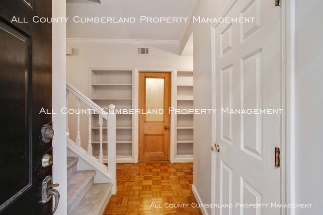 Building Photo - IMMACULATE END UNIT DRUID HILLS TOWNHOME!!!
