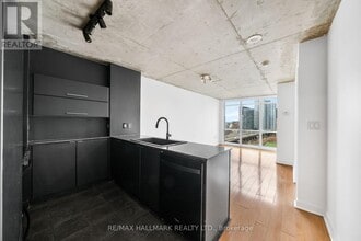 Building Photo - 11 Brunel Ct