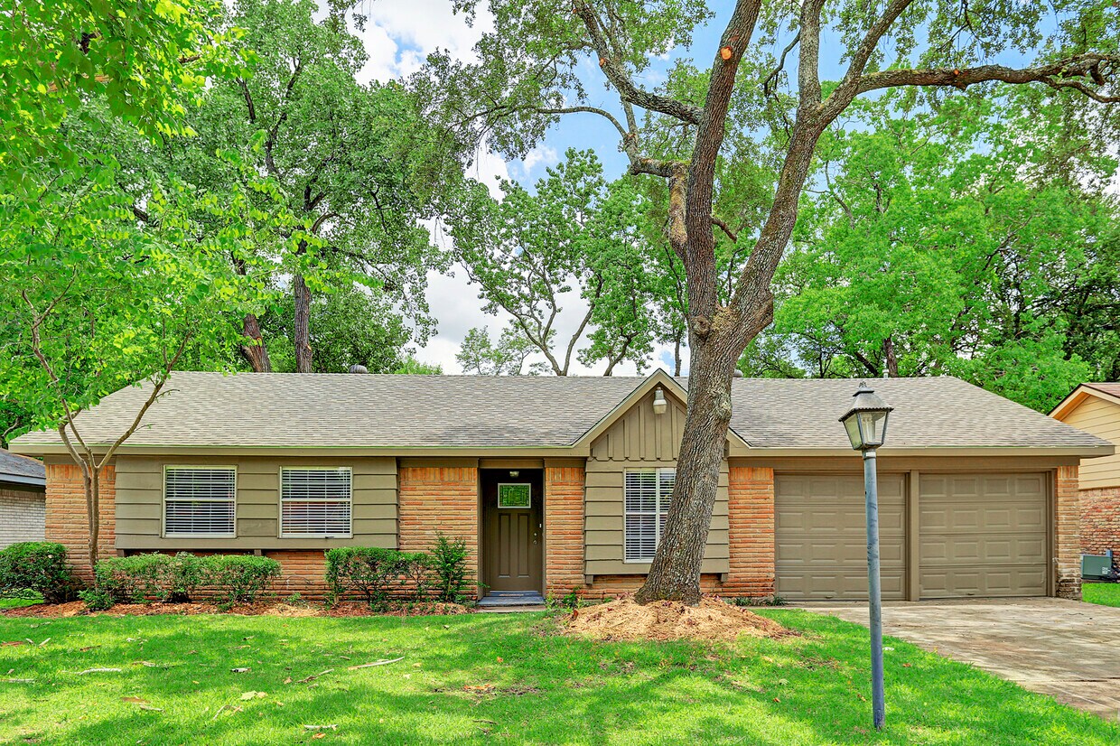 Foto principal - 6015 Dawnridge Dr