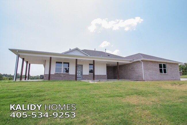 Foto del edificio - 17584 Salma Rd