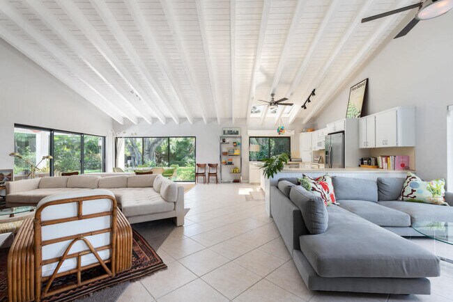 Foto del edificio - 734 S Ocean Blvd