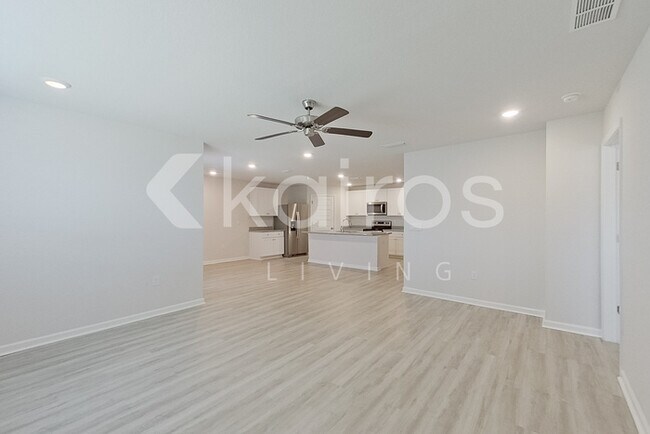 Foto del edificio - 154 Metalmark Dr