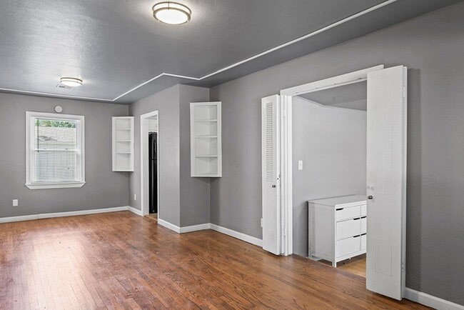 Building Photo - Charming 3 bed 1 Bath Home Near the Pasco ...