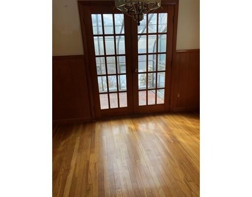 Foto del edificio - 88 Degaris Ave